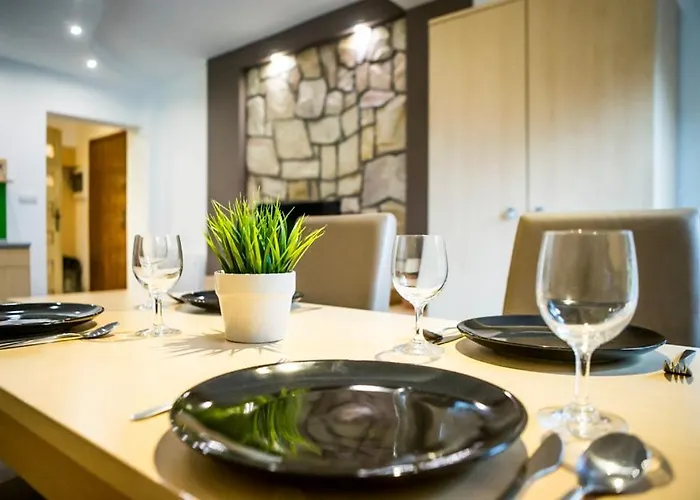 Udanypobyt Przy Dolinach A I B